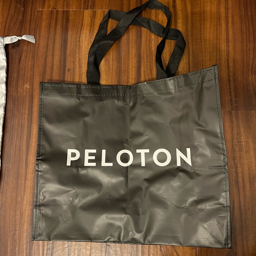 Medium Peloton Tote